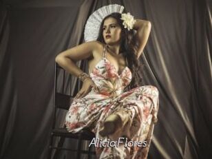 AliciaFlores Le Scandale