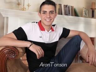 AronTonson Le Scandale
