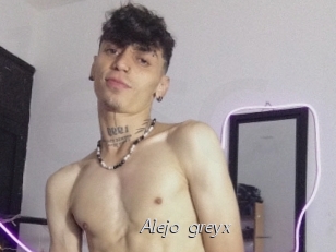 alejo_greyx Le Scandale