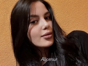 alicenur Le Scandale