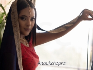 anoukchopra Le Scandale