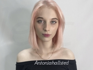 antoniahallsted Le Scandale
