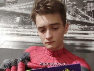 antonylorca Le Scandale