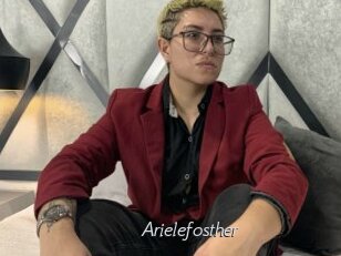 arielefosther Le Scandale