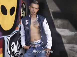 aroonmeyer Le Scandale