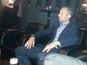 biest27 Le Scandale