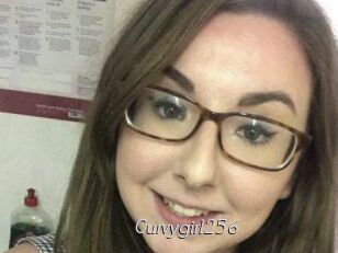 Curvygirl_256