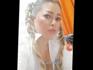 cielohott Le Scandale