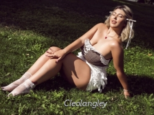 cleolangley Le Scandale