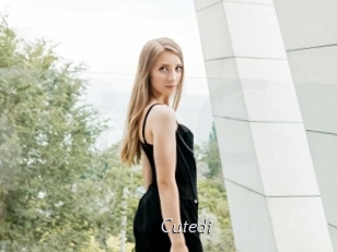 cutedi Le Scandale