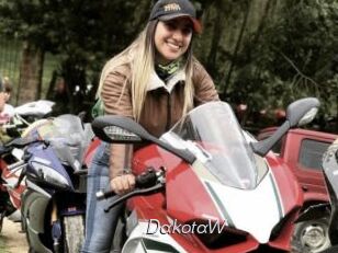 DakotaW Le Scandale