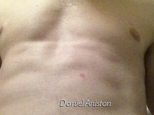 Daniel_Aniston