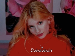 dakotaholie Le Scandale