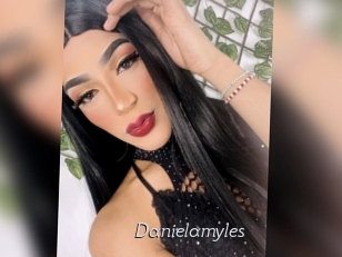 danielamyles Le Scandale