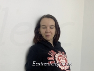 Earthadensfordek