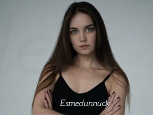 Esmedunnuck