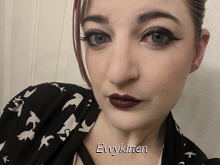 evvykitten Le Scandale