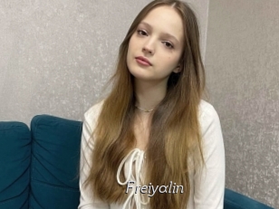freiyalin Le Scandale