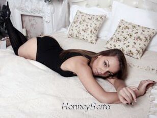 HonneyBerta Le Scandale