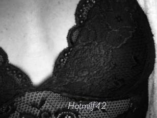 Hotmilf42