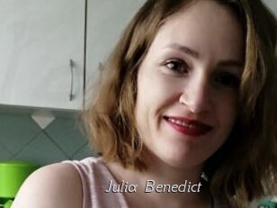 Julia_Benedict