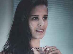 Julia_Dias