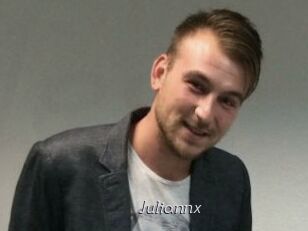 Juliannx Le Scandale