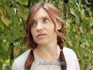 JuljaGrapes