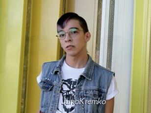 JunoKremko Le Scandale