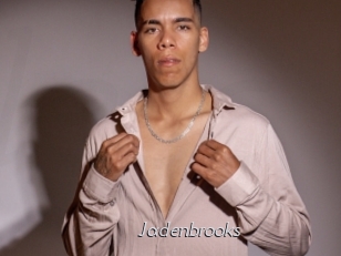 jadenbrooks Le Scandale