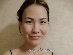 Kitty_Dangler
