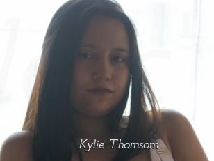 Kylie_Thomsom