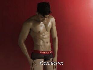kevintorres Le Scandale