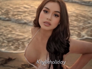 khylieholiday Le Scandale