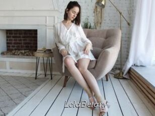 LolaBetany