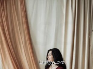 LuckyyLove