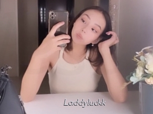 laddyluckk Le Scandale