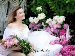 leanicole Le Scandale