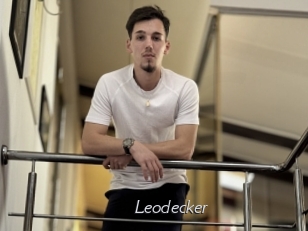 leodecker Le Scandale