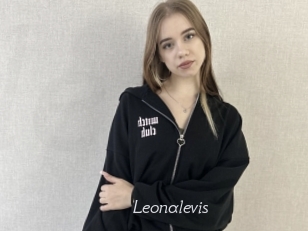 leonalevis Le Scandale