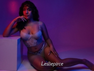 lesliepirce Le Scandale