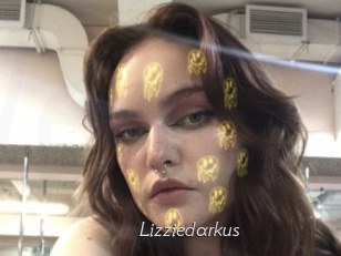 lizziedarkus Le Scandale
