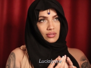 lucialyone Le Scandale