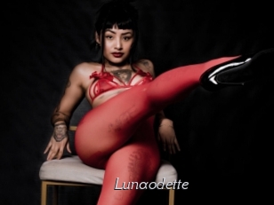 lunaodette Le Scandale