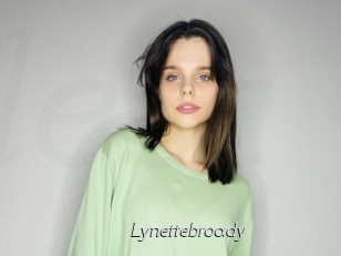 lynettebroady Le Scandale