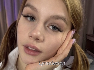 lynncleeton Le Scandale