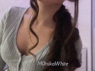 M0nikaWhite