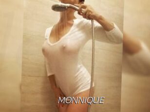 MONNIQUE_