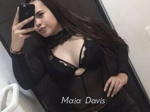 Maia_Davis