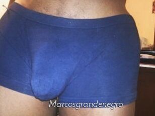 Marcos_grande_negro